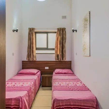 Appartement Blue Harbour 1 - Seafront 2-bedroom With Terrace St Paul's Bay