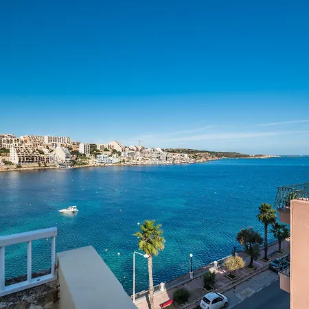 Apartamento Blue Harbour 1 - Seafront 2-bedroom With Terrace St Paul's Bay